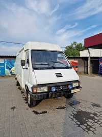 Продам грузовой автомобиль Renault Master