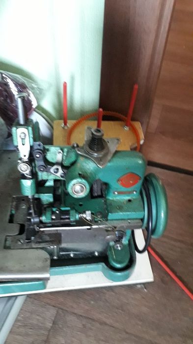 Продам оверлок состояніе  нового