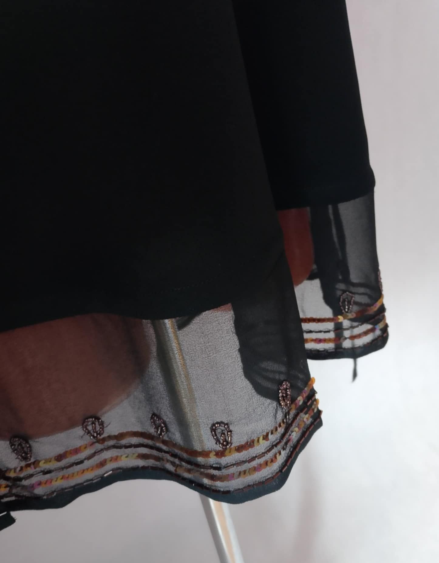 Czarna bluzka z koralikami Long Tall Sally rozmiar XL/42