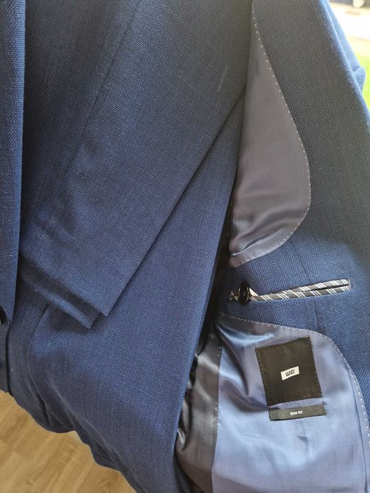 Чоловічий костюм L Розмір