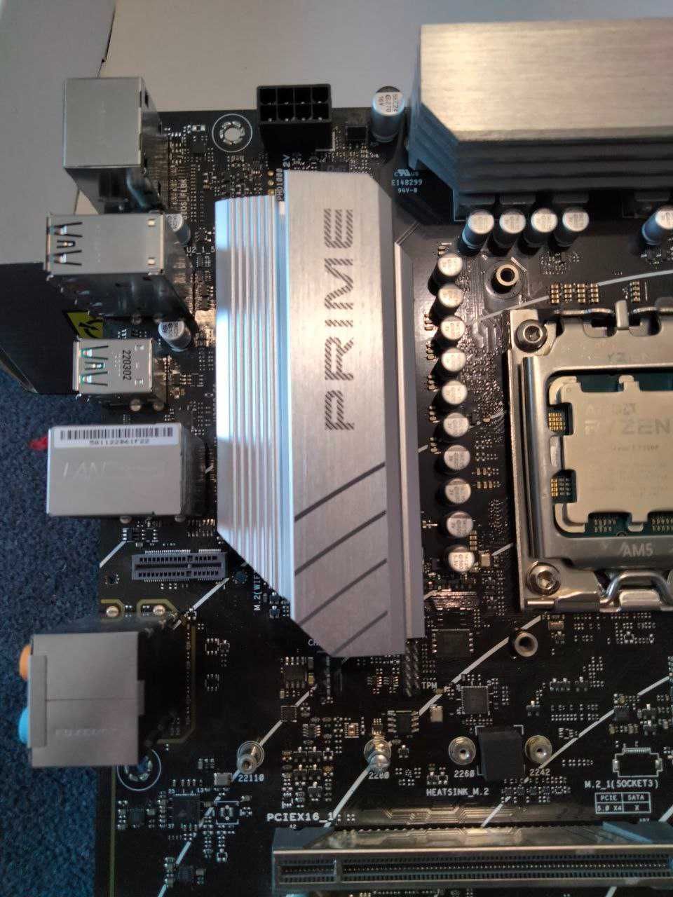 Материнська плата Asus PRIME B650-Plus AM5