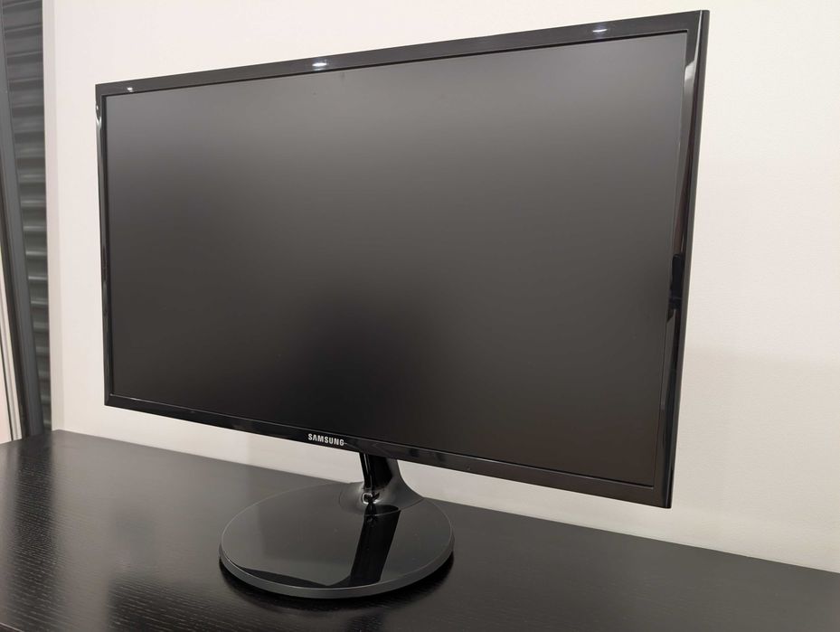Monitor SAMSUNG S24F350FHU 24'' - Full HD