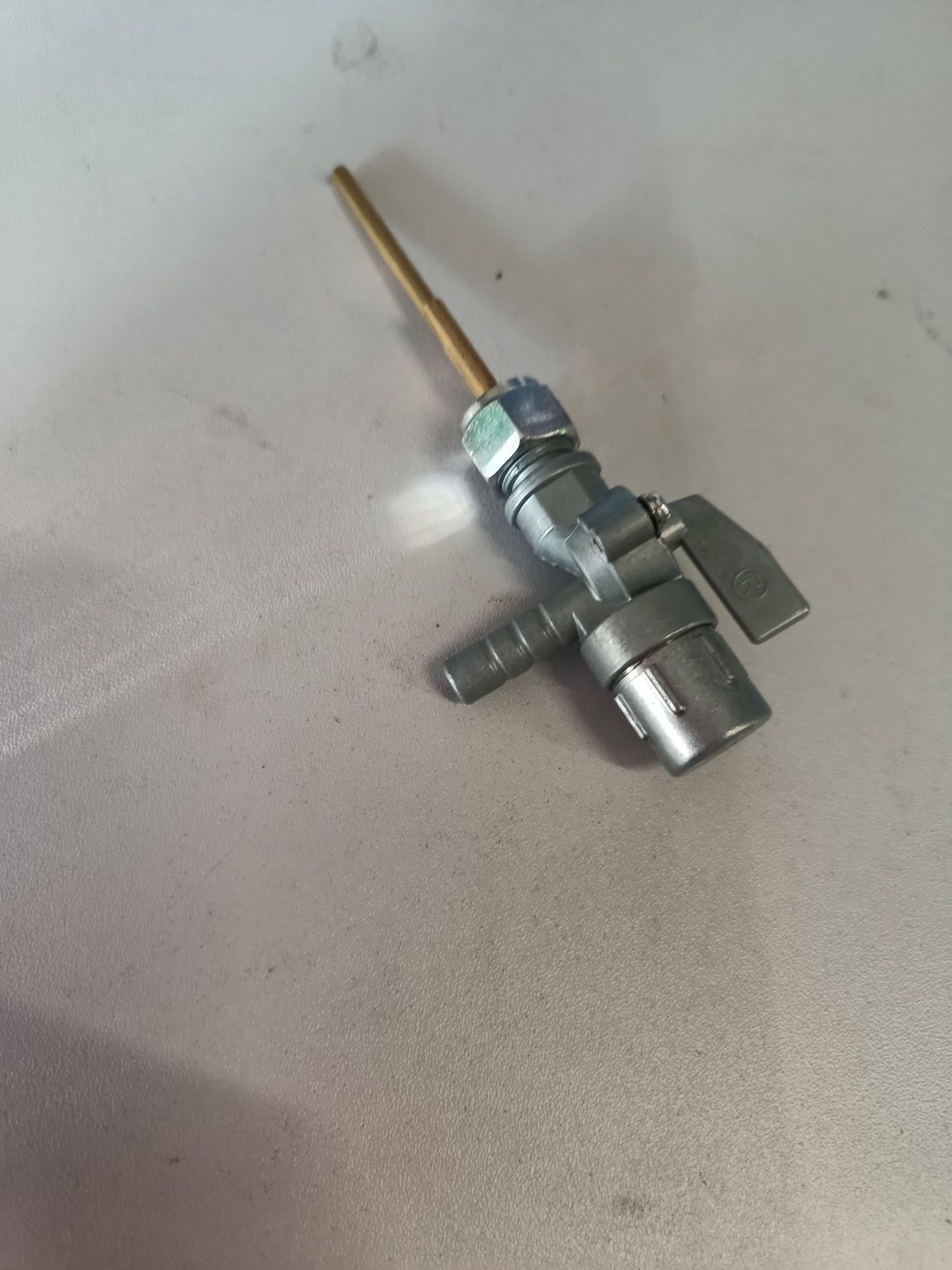 Nowy kranik paliwa komar Romet motorynka wsk aluminiowy odstojnik