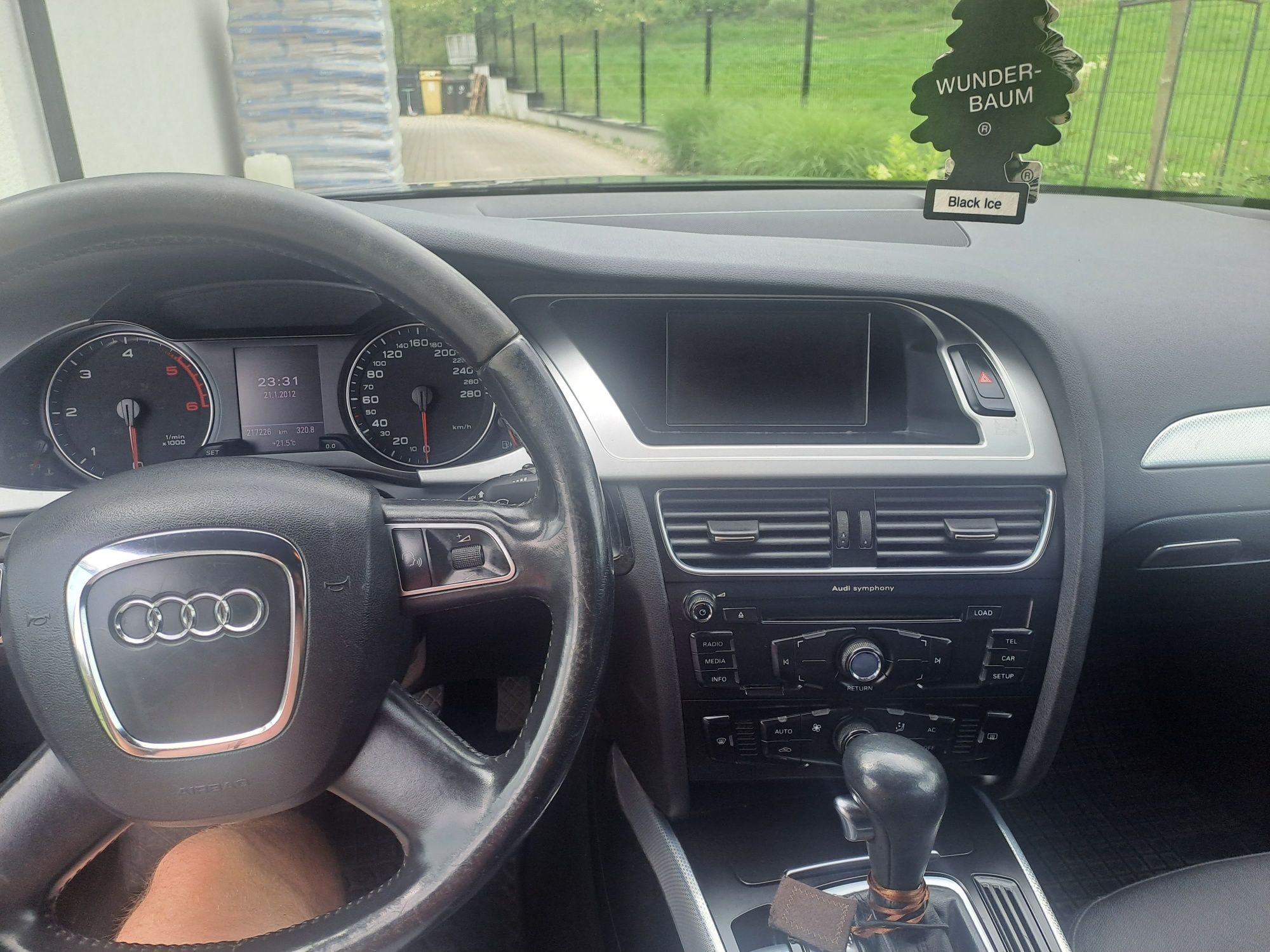 Audi A4 B8 2.0 143KM