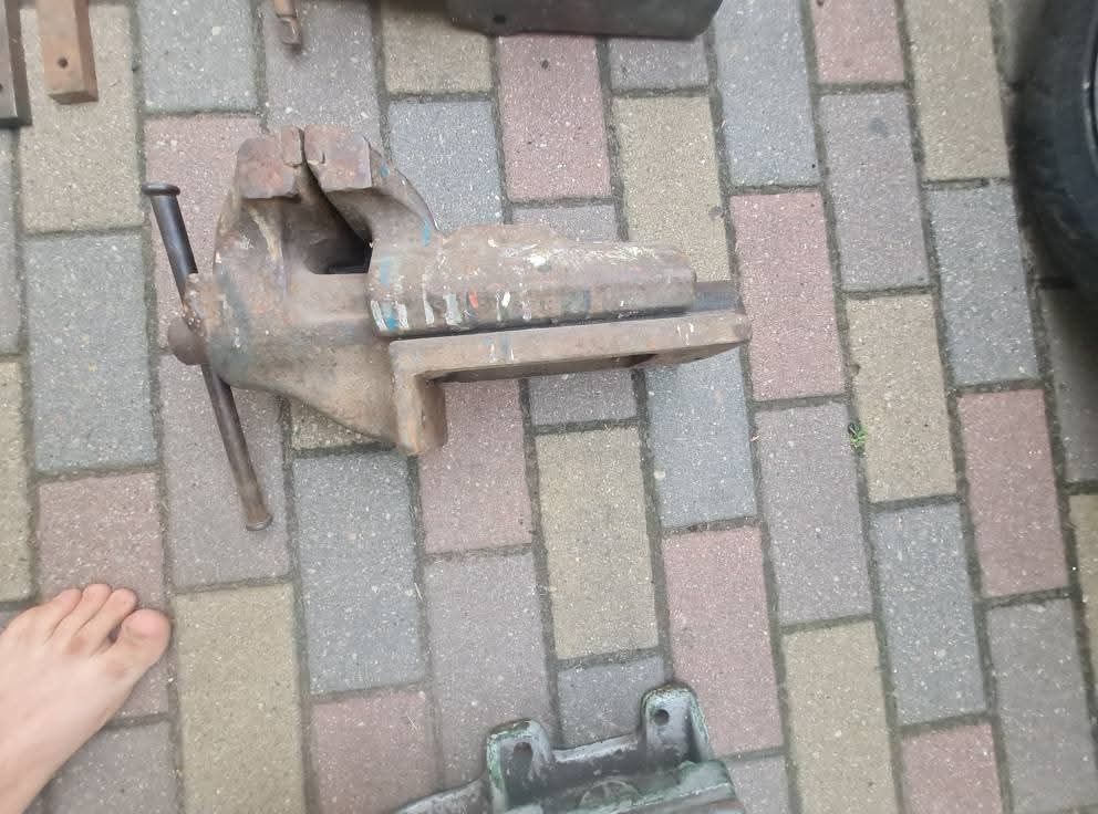 Imadła sprawne I niesprawne na części do remontu cena za całość