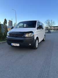 Volkswagen Transporter T5 2014 г. 2,0