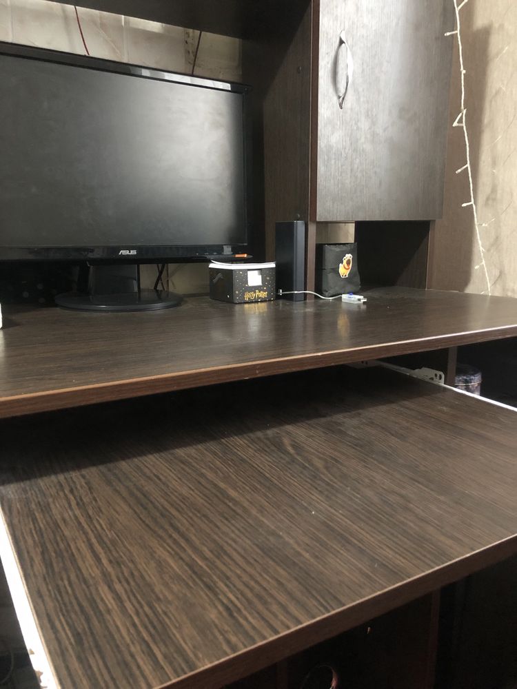 Продам стіл для компʼютера