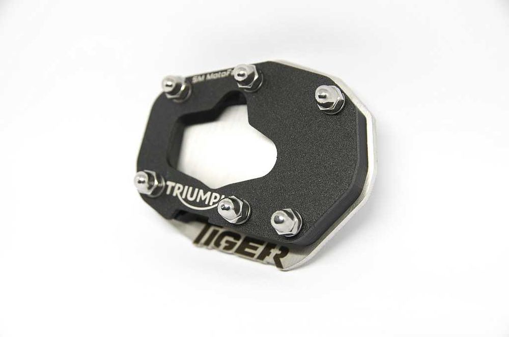 Poszerzenie stopki bocznej Triumph Tiger 1050