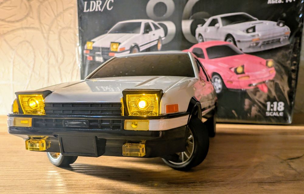 Дрифт машинка Toyota AE86 на радіокеруванні / радиоуправлении LD1801