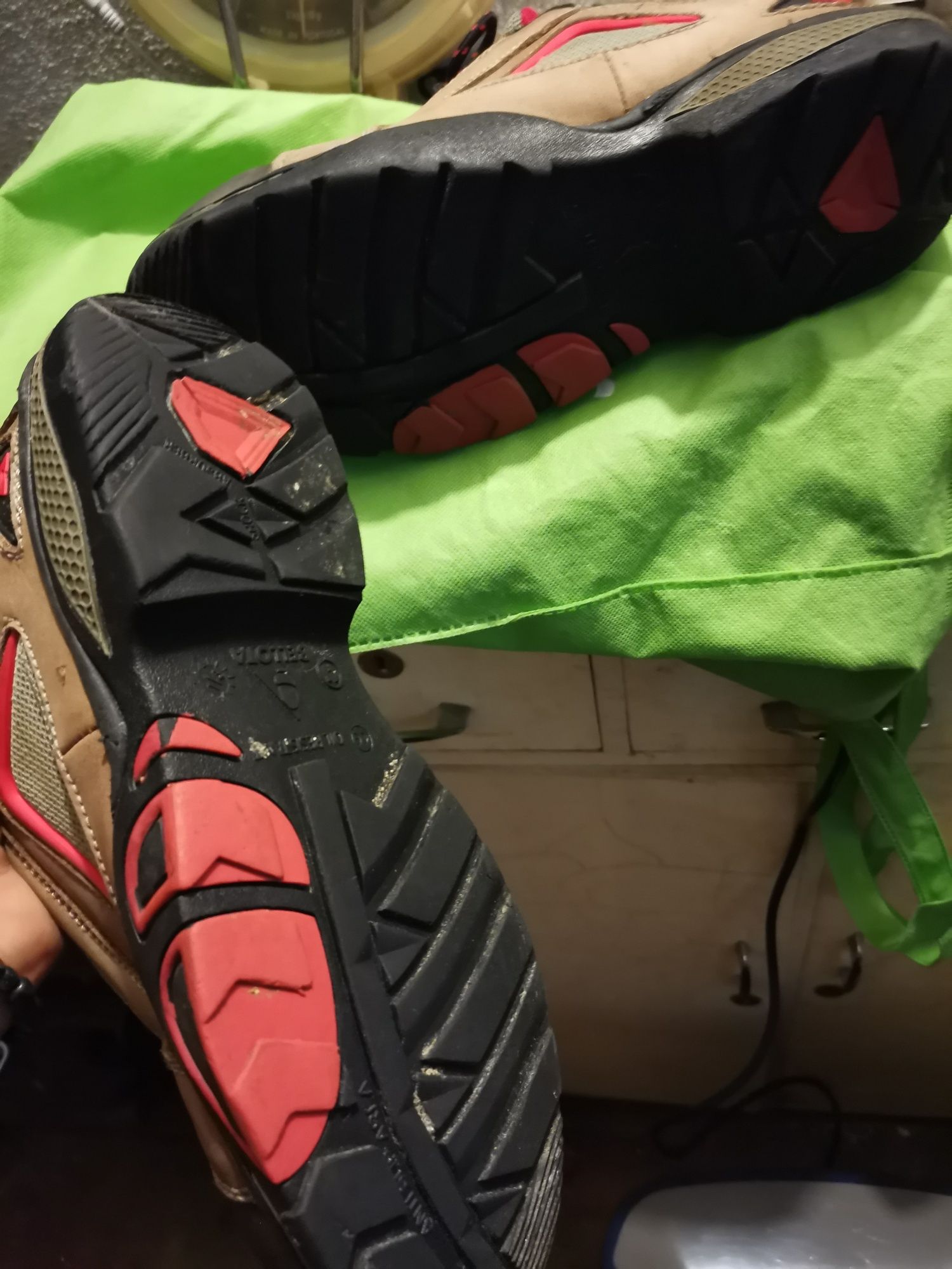 Sapatos de segurança de marca