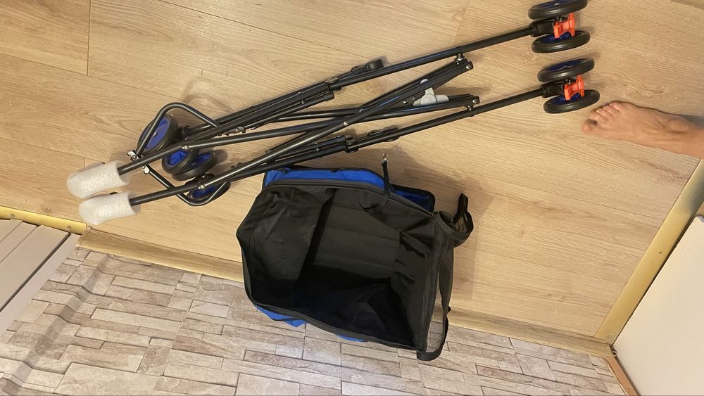 Wózek dla małego pieska lub kota