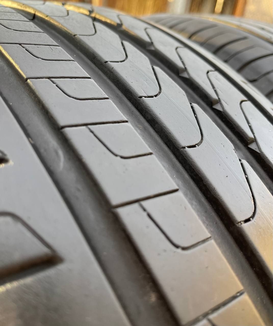 Літні шини 245/40/19 Pirelli