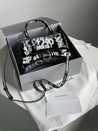 Сумка в стилі Balenciaga Hourglass Small Handbag Graffiti in Black