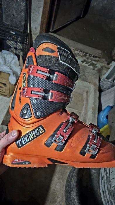 Лижні чоботи боти черевики