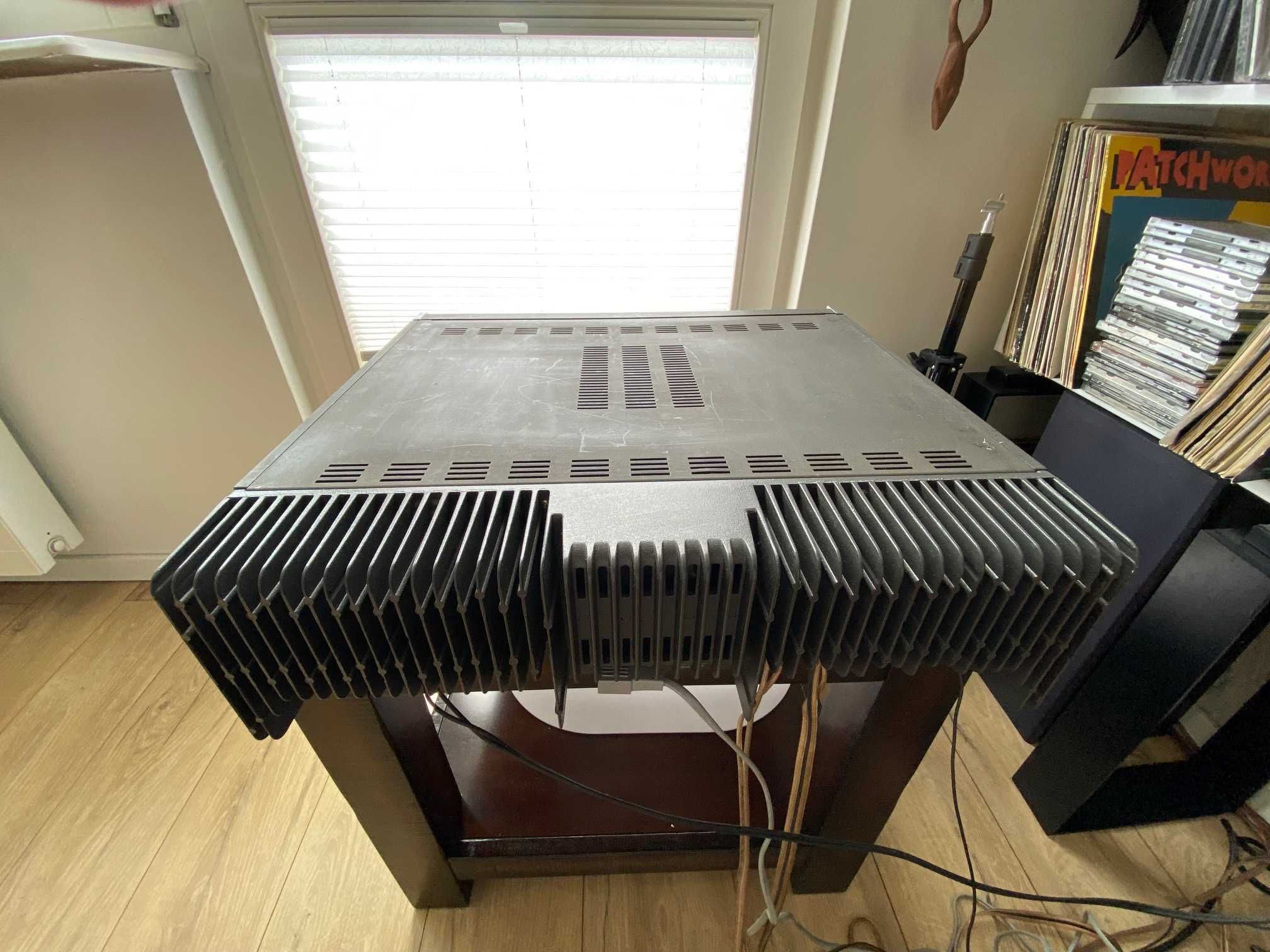 Revox B780 amplituner
