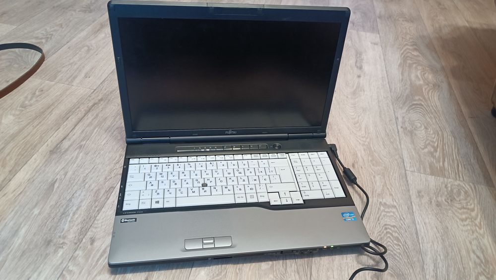 Ноутбук Fujitsu E752 Intel core i5 / RAM 8GB DDR3 240GB SSD