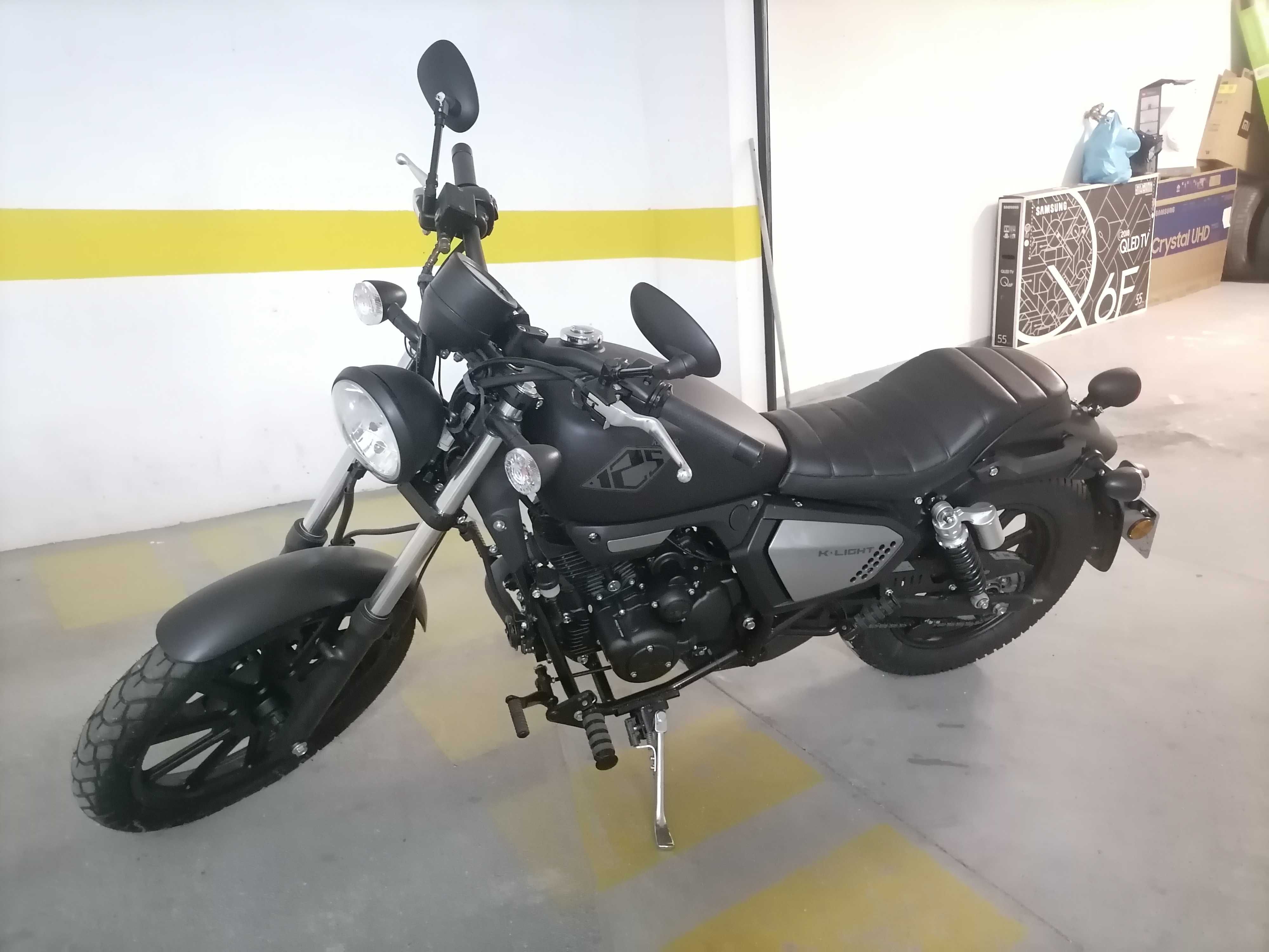 Keeway K-light 125 (como nova c/ 744km)