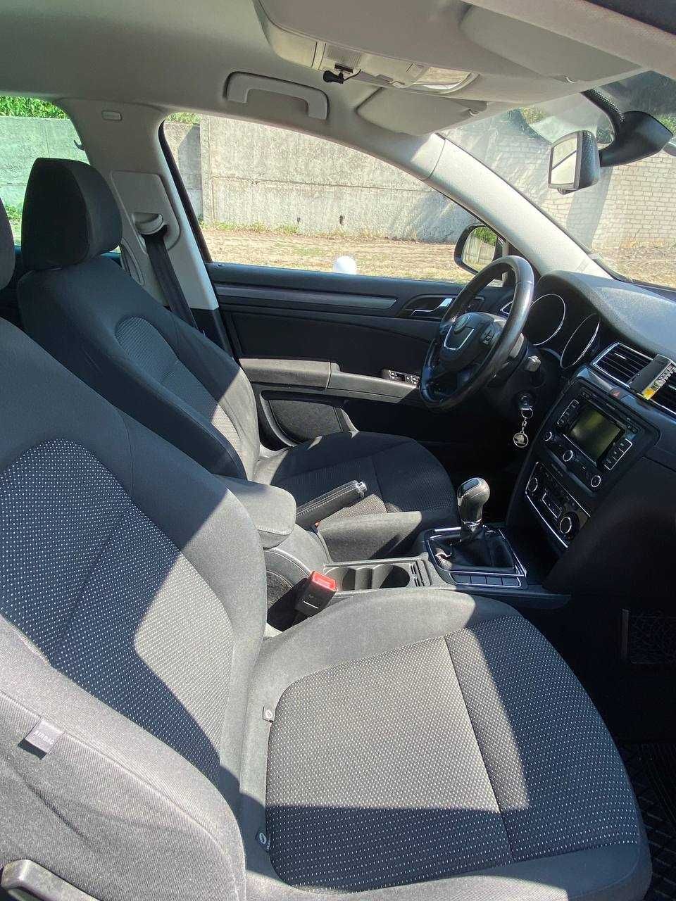Skoda Superb 2011