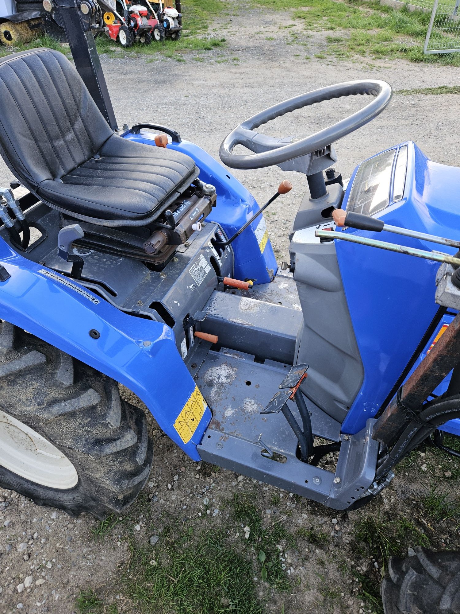 Mini Traktorek Japoński  4x4