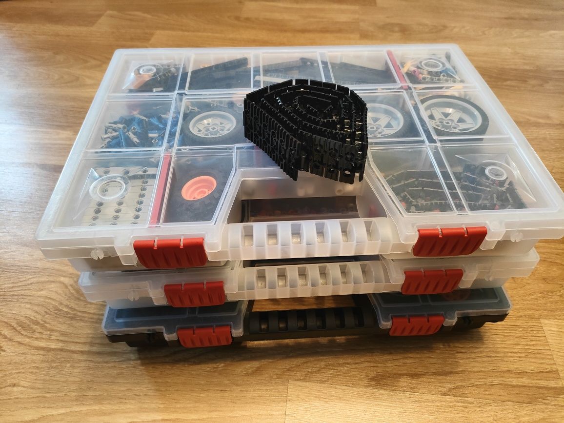 LEGO technic mix + silniki zdalnie sterowane