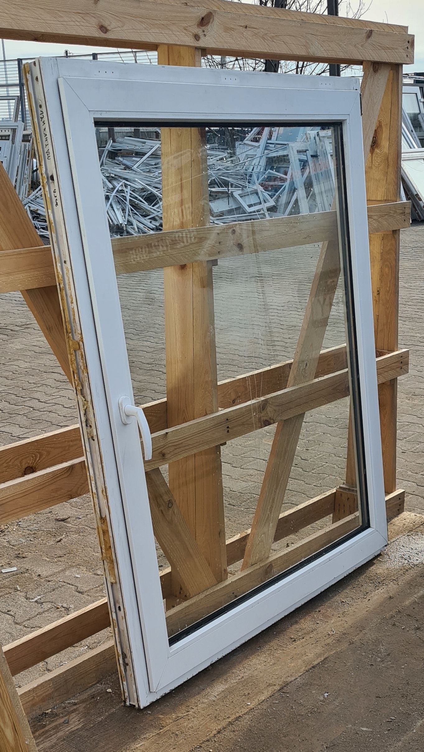OKNA Używane 124X142 OKNO KacprzaK Plastikowe PCV Lider Okna
OLX