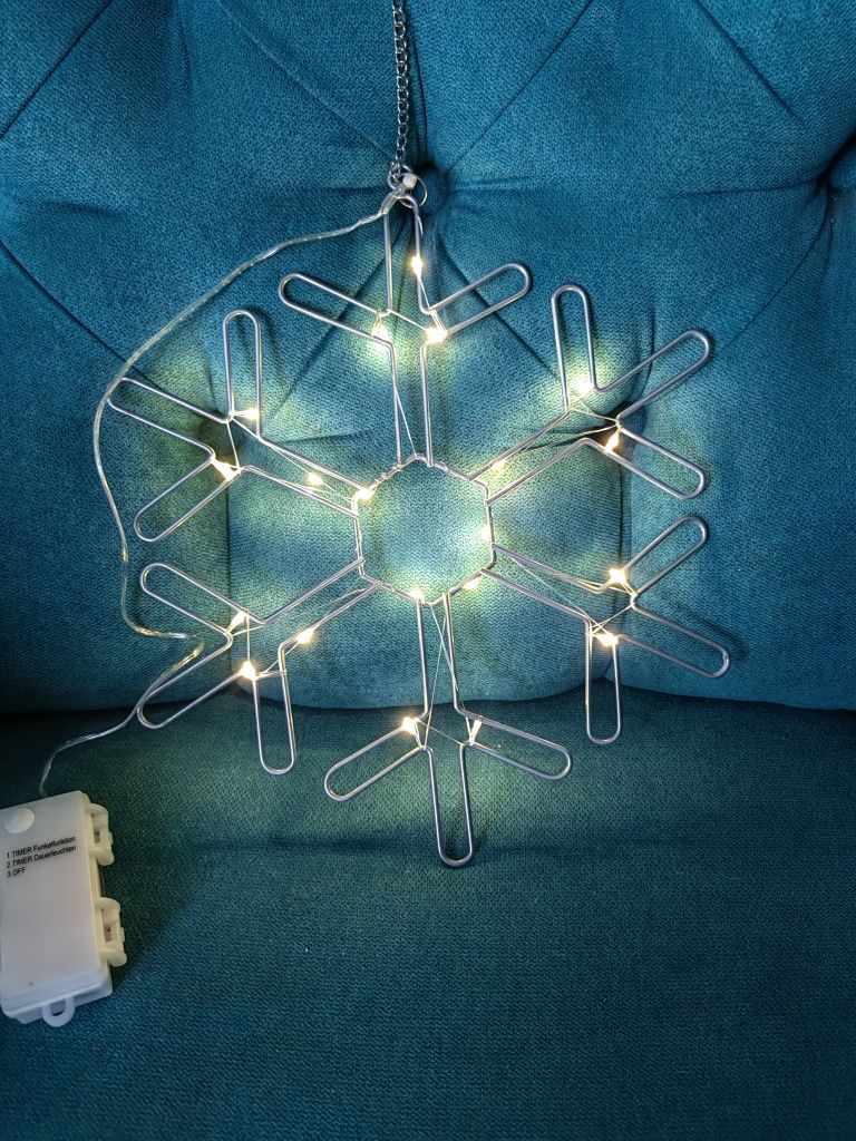 Śnieżynka ozdobna świecąca 29x30 cm LED Dekor
