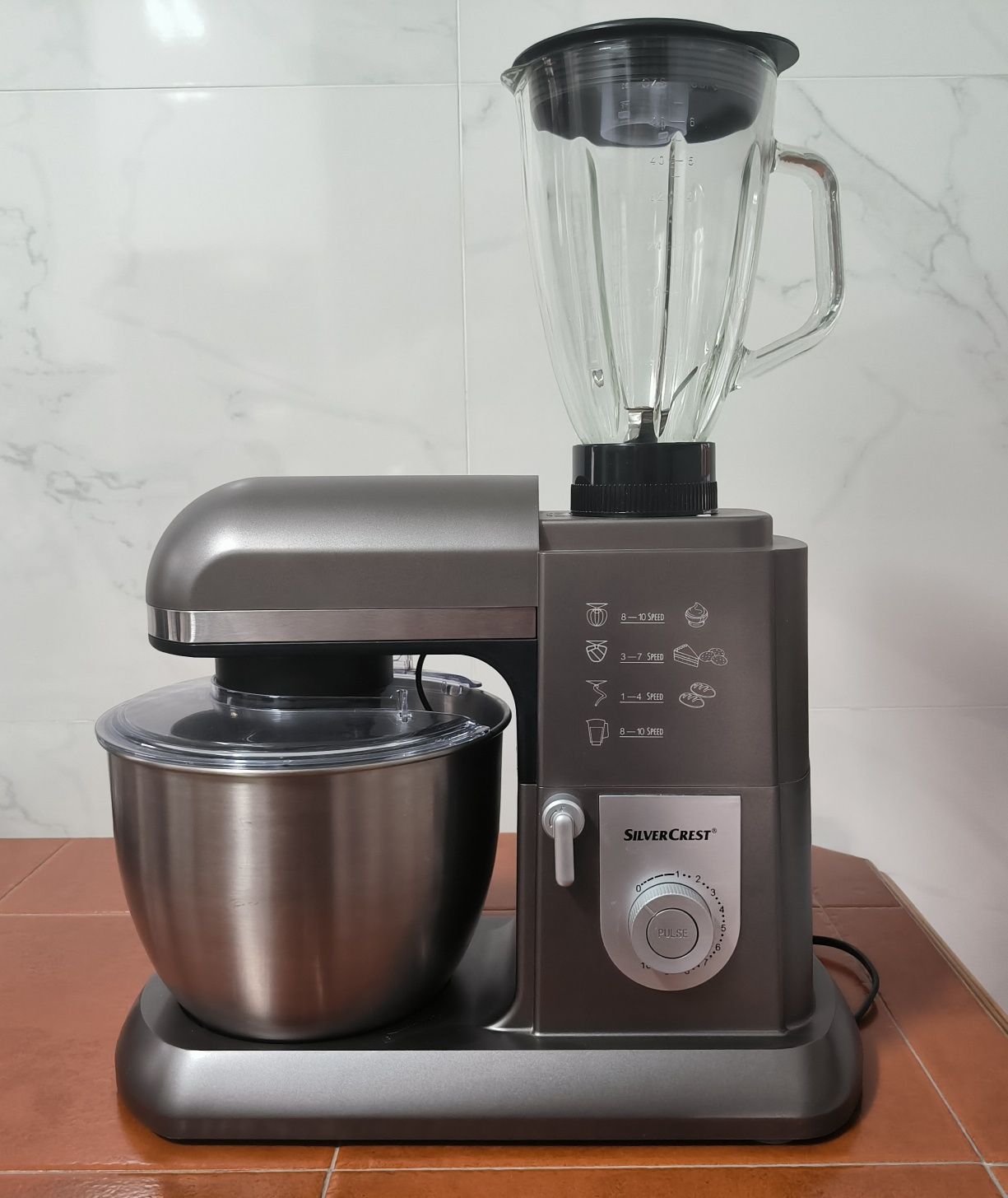 Batedeira para Pão e Bolos