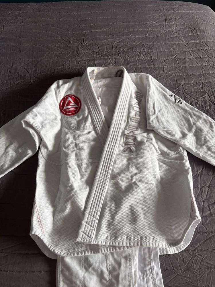 Kimono Gracie Barra x Vanguard Quase novo 2024