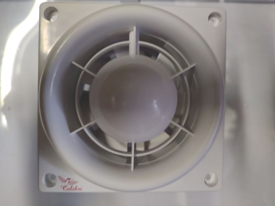 Вентилятор осевой,вытяжной