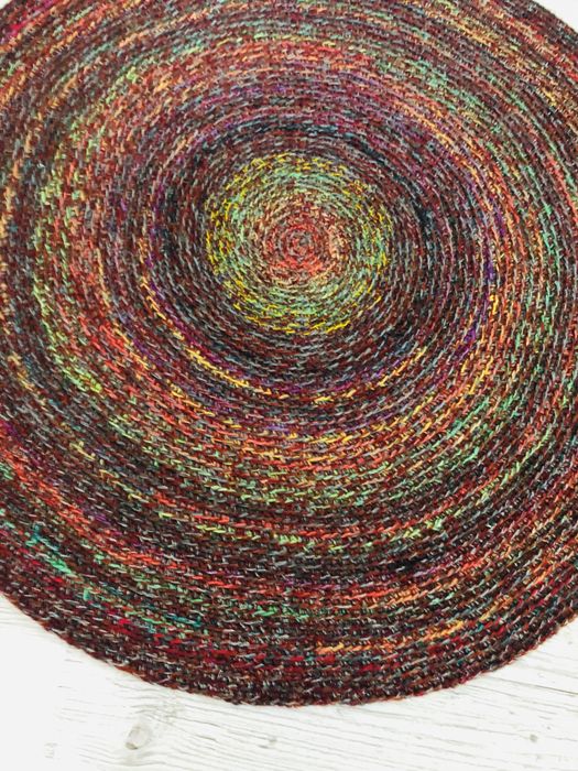 Ковер ручной работы 1 м шерсть.