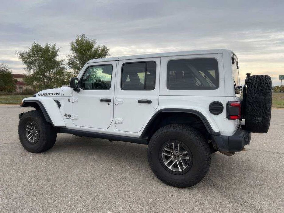 Jeep Wrangler      2024