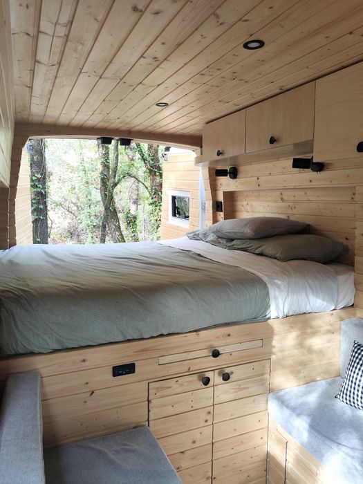 Autocaravana Campervan Ford Transit MK8