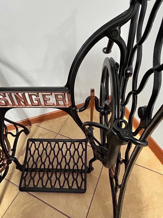 Podstawa - nogi maszyny do szycia SINGER