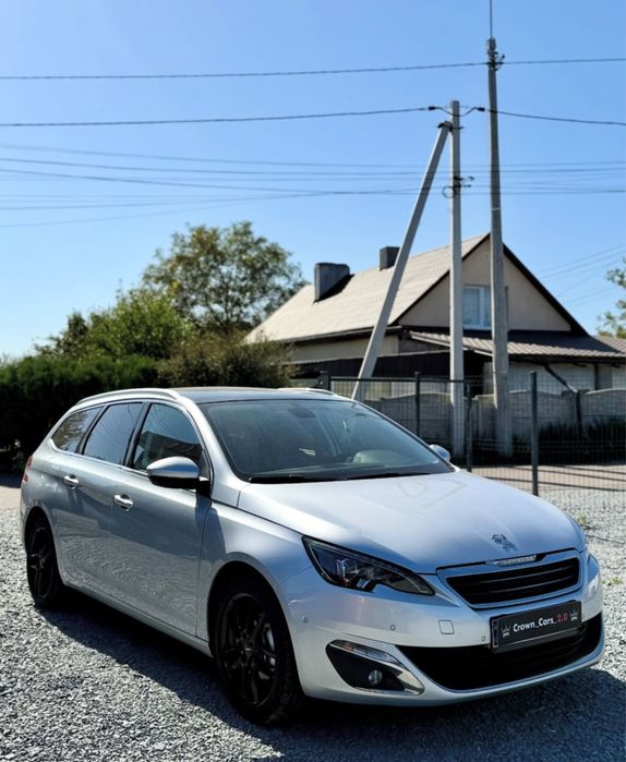 Продам Peugeot 308 2016