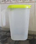 Jarros de plástico para sumo/água