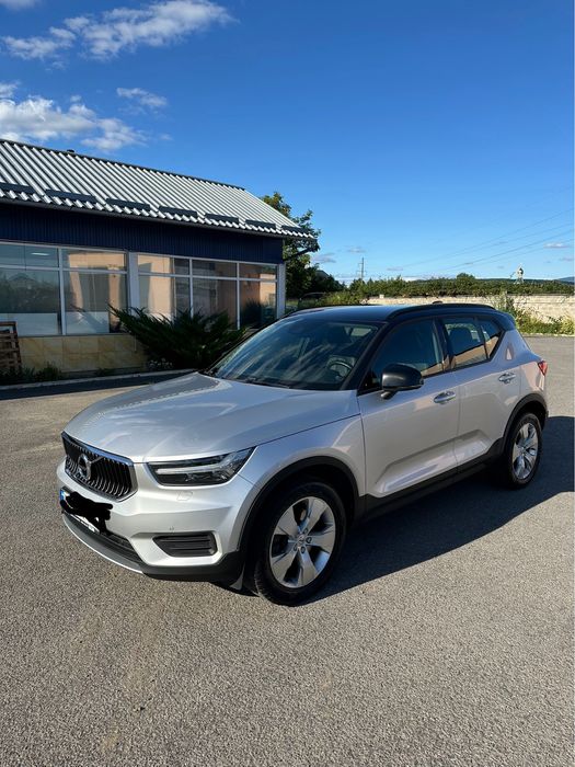 Вольво XC40 Volvo