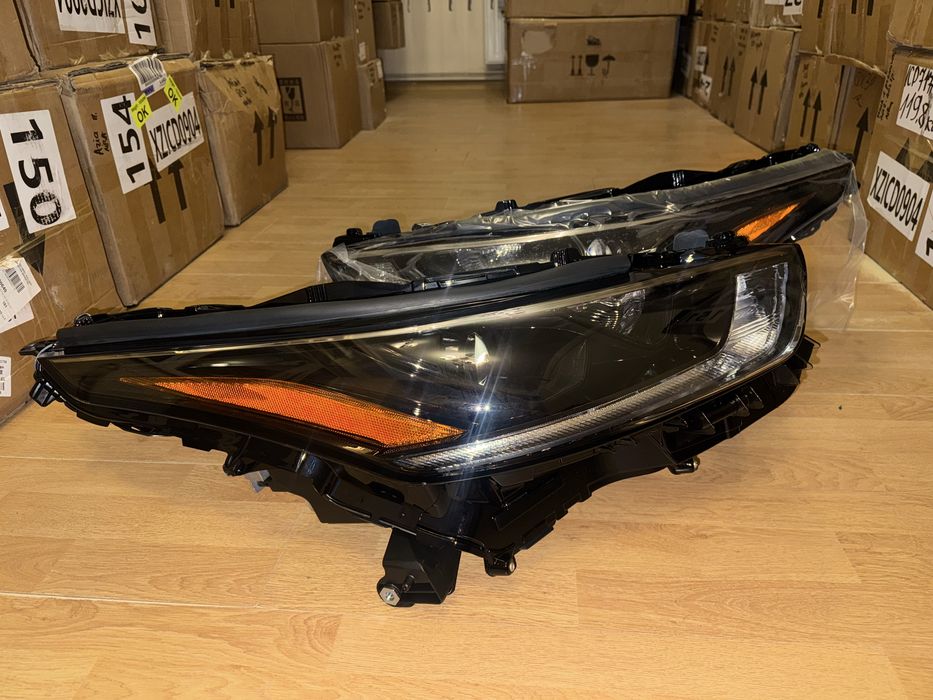 Toyota Highlander 2019-2023 р USA , передні фари хайлендер