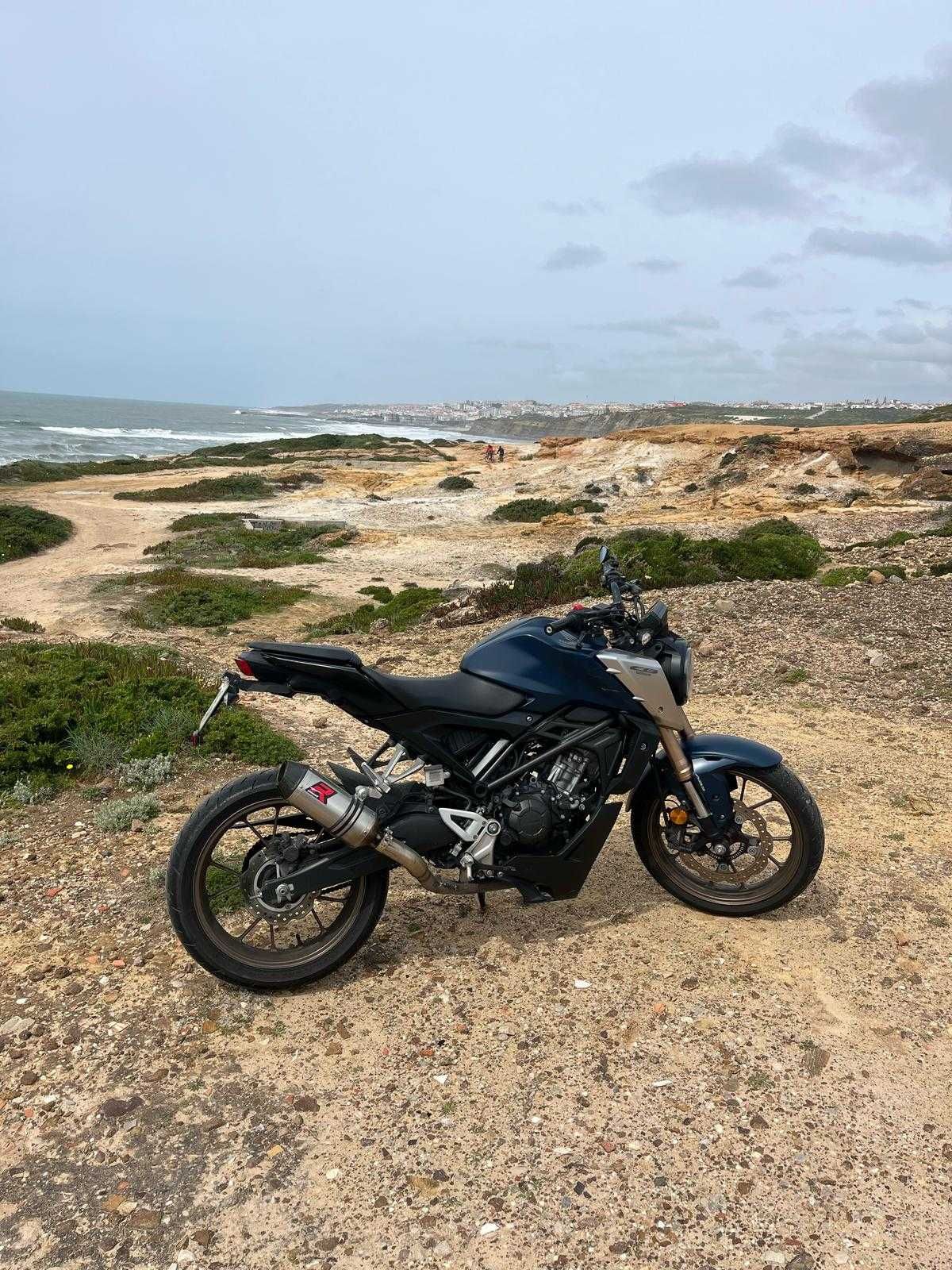 Honda CB125R 2021