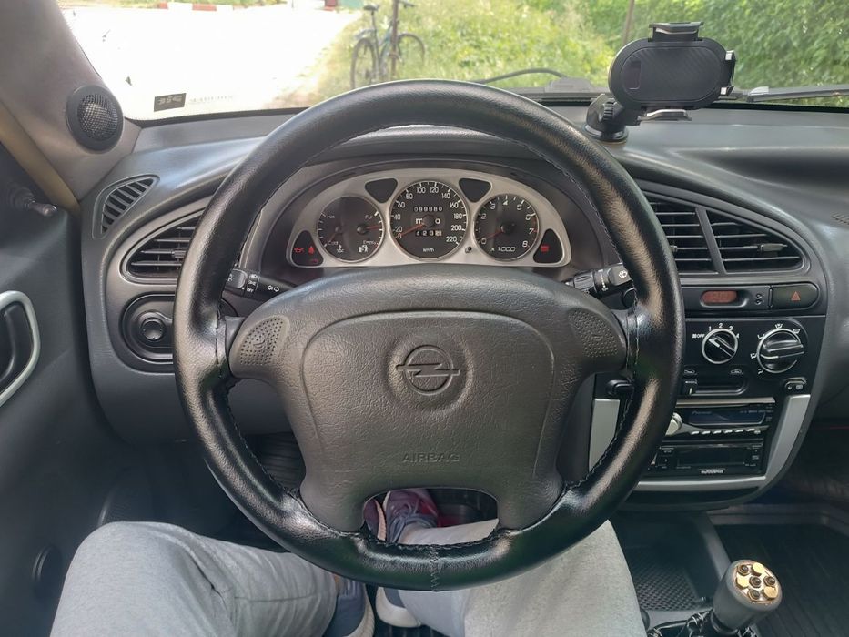 Ланос 1.6 2009 седан