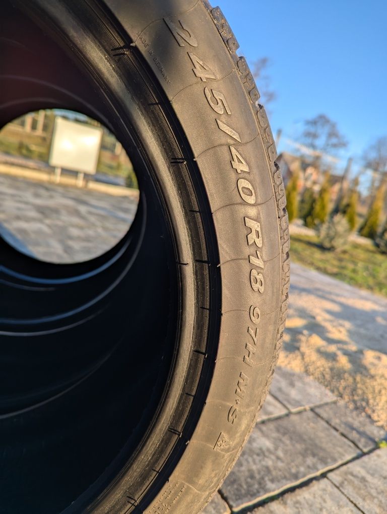 Opony Zimowe Pirelli Sottozero M+S 245/40/18
