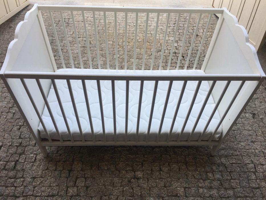 Berço Ikea Samagora com Colchão