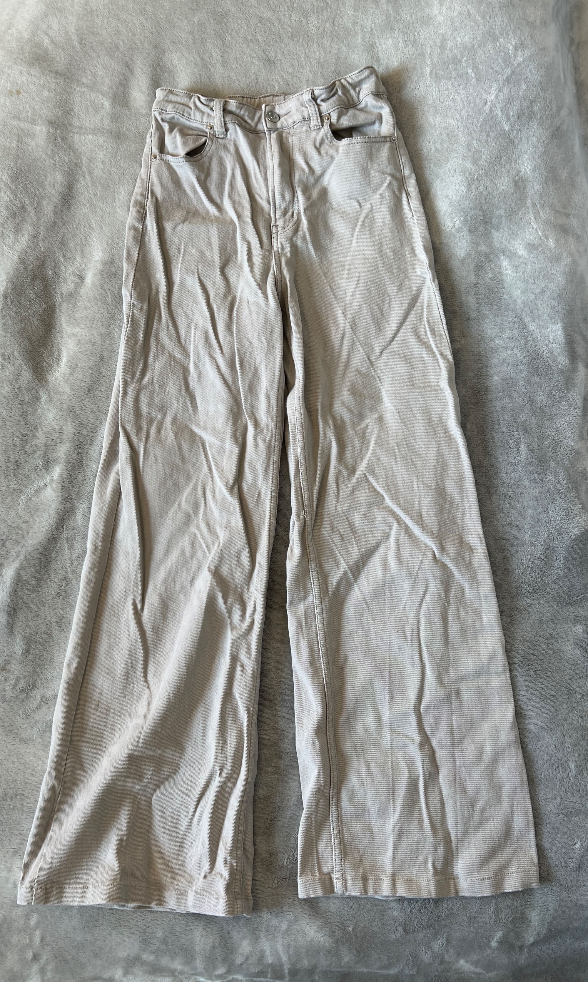 Szerokie spodnie / "jeansy / dżinsy" wide leg z diagonalu kremowe