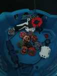 Beyblades,arena e lançadores