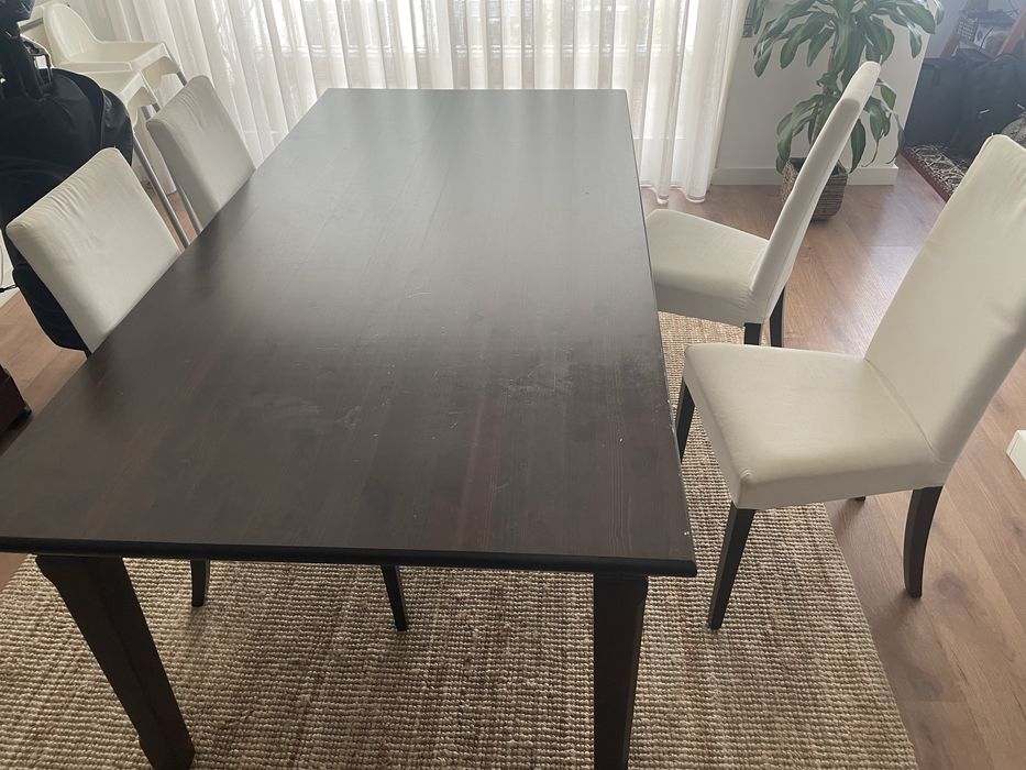 Conjunto de 4 cadeiras de jantar