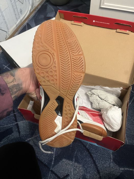 Волейбольні кроссівки