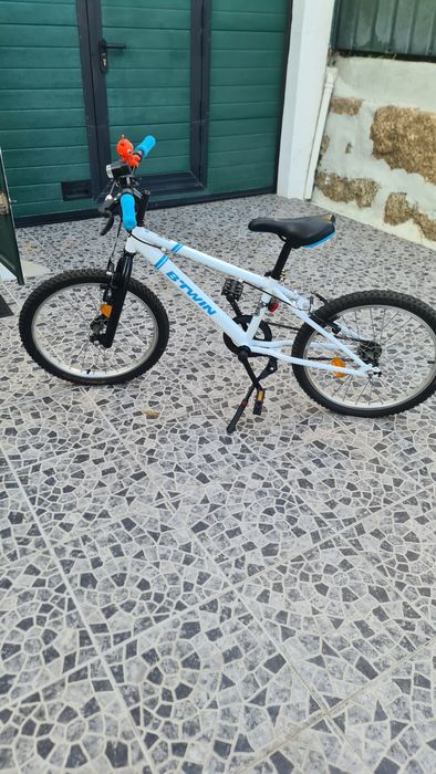 Bicicleta Btwin Boy 300, como nova