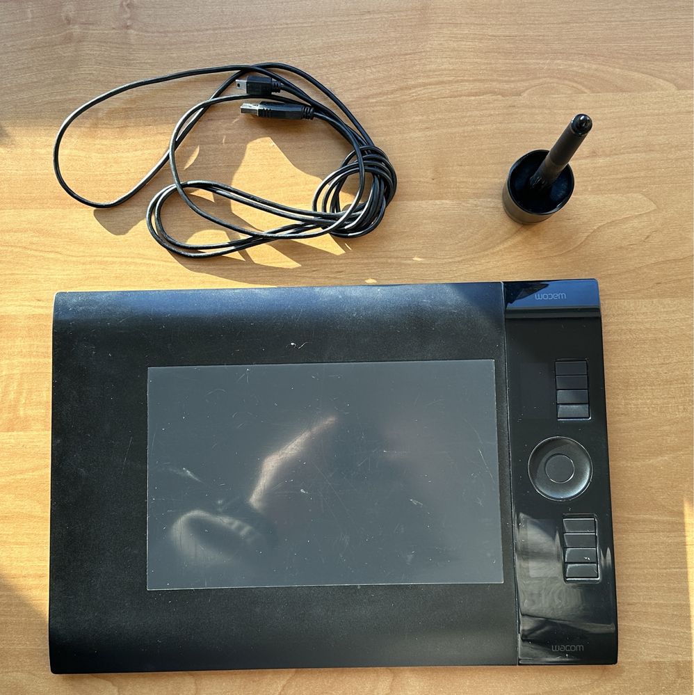 Графічний планшет Wacom Intuos4 PTK-640