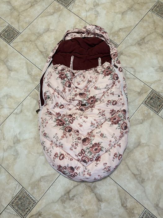 Зимовий конверт в прогулянку для дівчинки футмуф