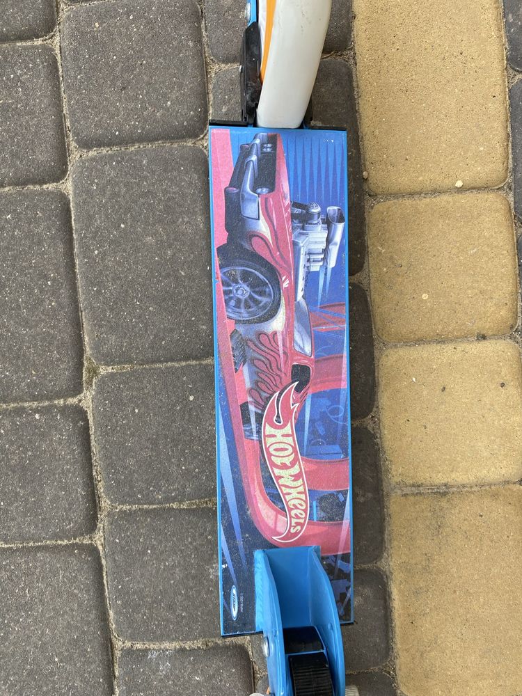 Hulajnoga hot wheels
