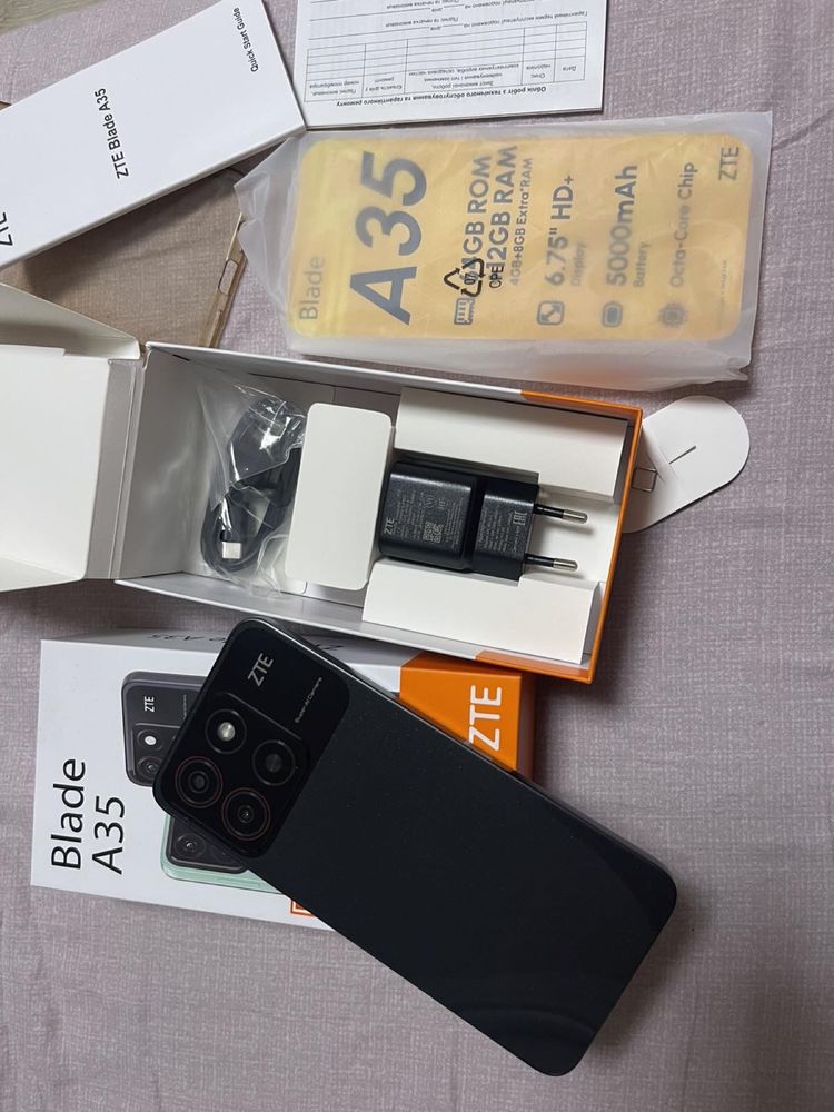 ZTI A35 Blads телефон
